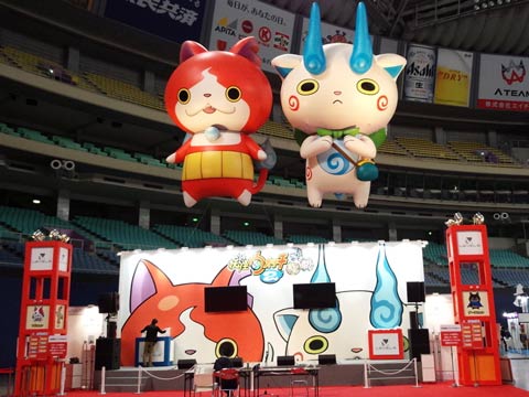 展示会ブース風船装飾施工例