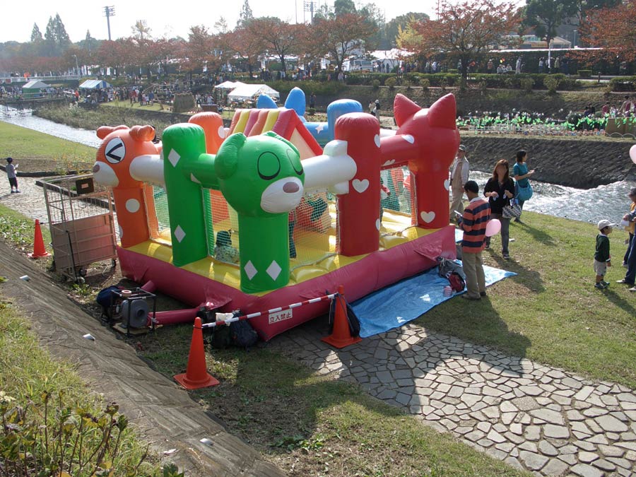 ふわふわ・エアートランポリン｜レンタル｜現場施工例